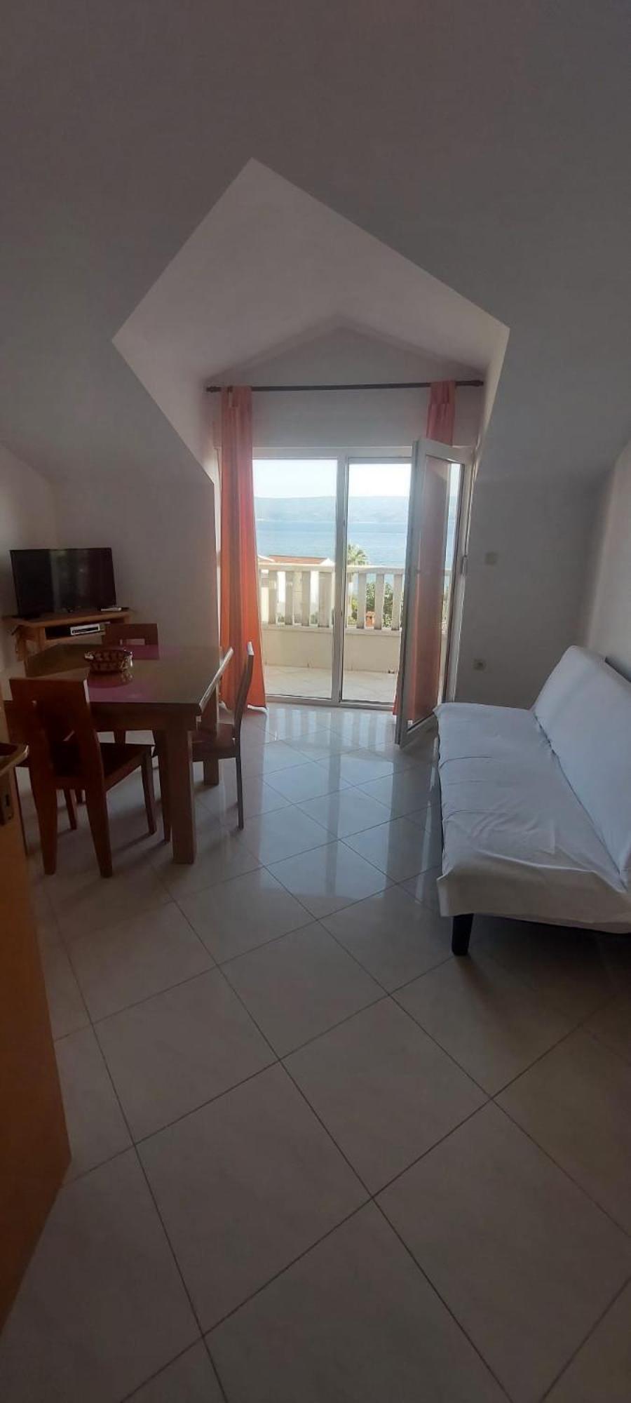 Apartments Ticinovic Omis Bagian luar foto