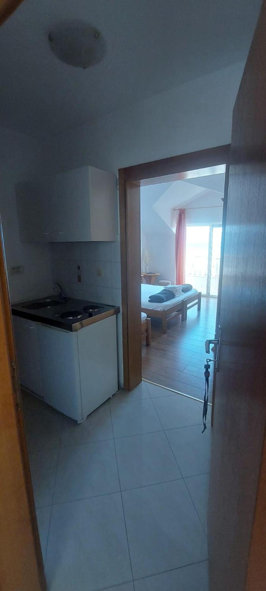 Apartments Ticinovic Omis Bagian luar foto