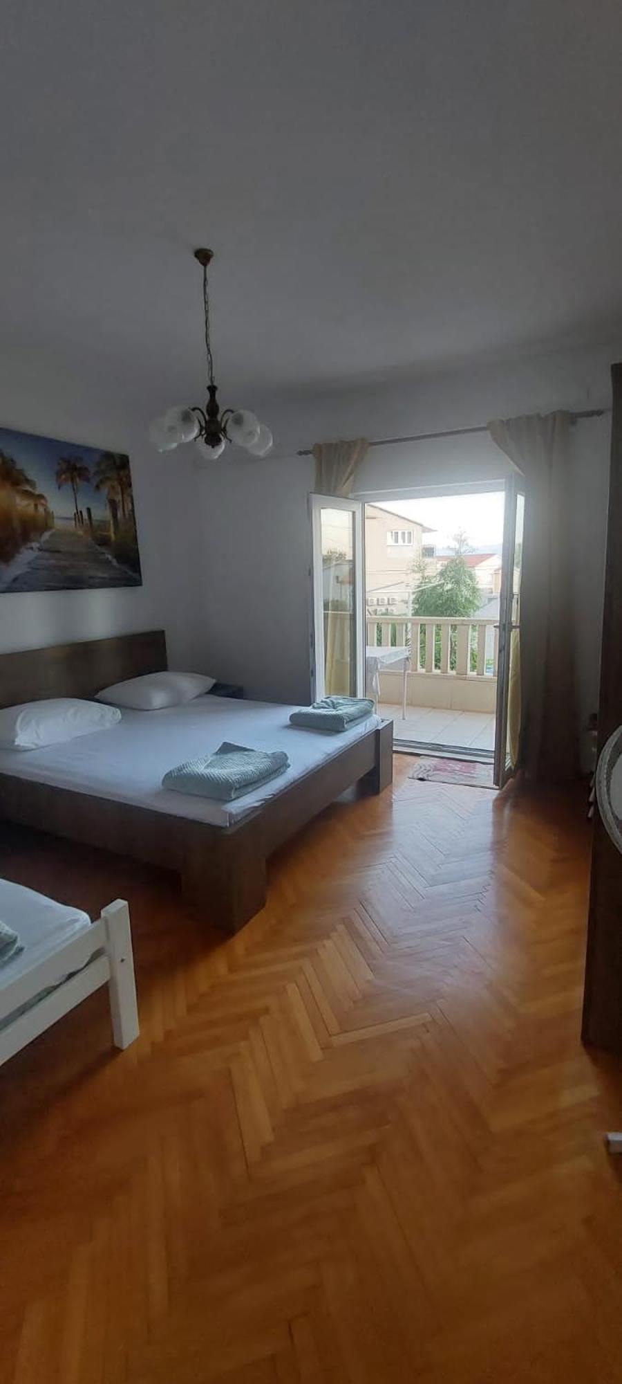 Apartments Ticinovic Omis Bagian luar foto