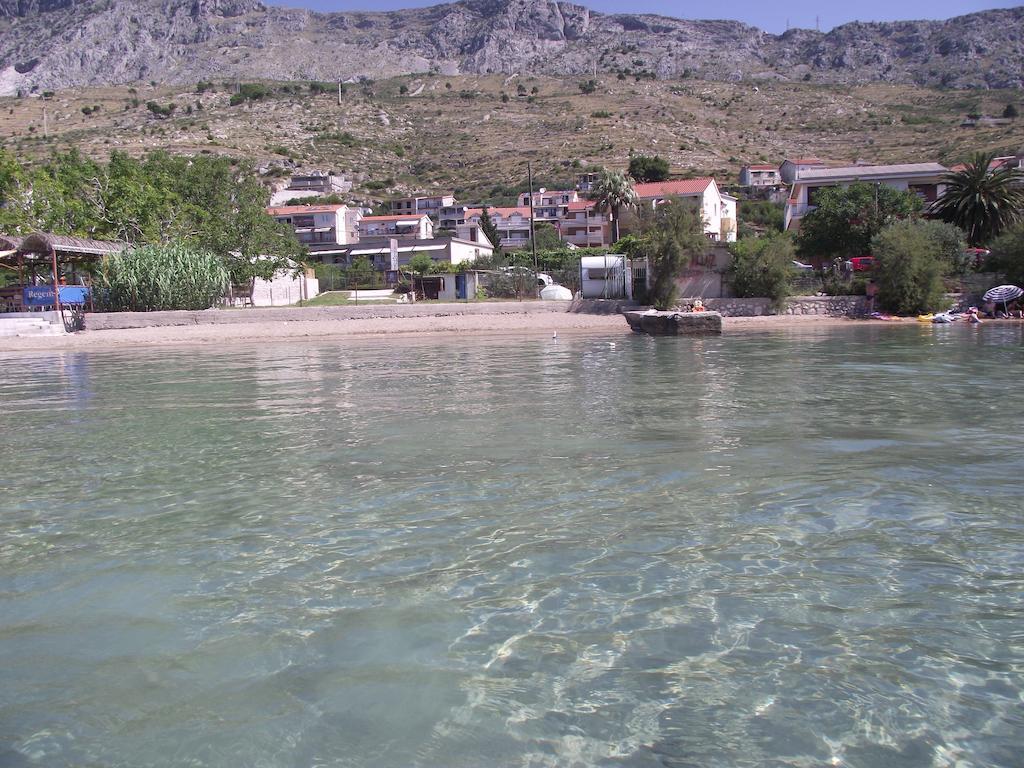 Apartments Ticinovic Omis Bagian luar foto